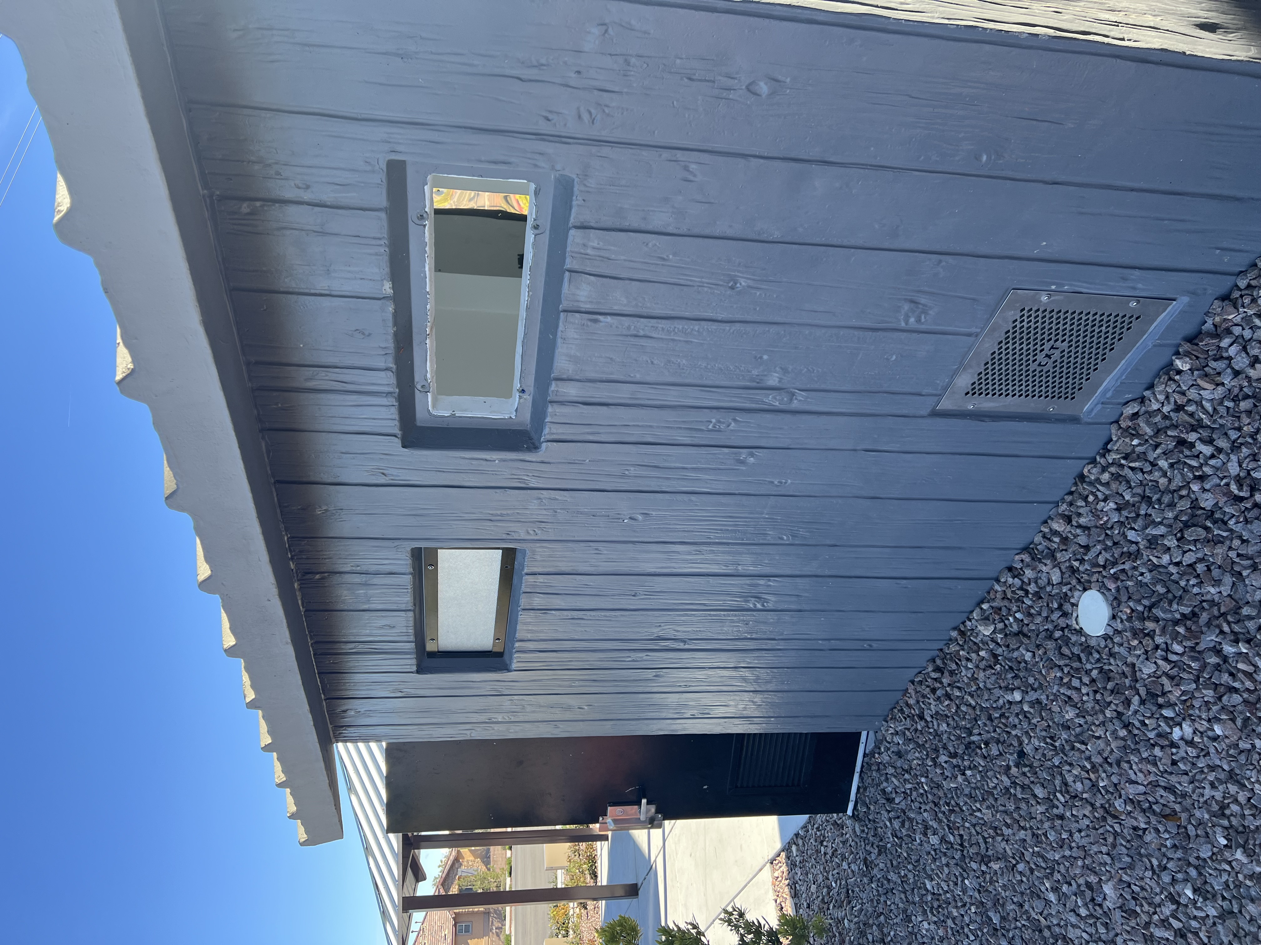 Broken bathroom window – Tribute Park - click to enlarge